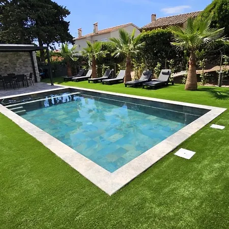 Apartment Etoile Du Berger Saint Aygulf: Seaside With Private Gardens And Heated Pool Saint Aygulf