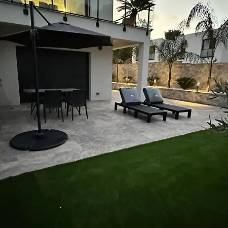 Etoile Du Berger Saint Aygulf: Seaside With Private Gardens And Heated Pool *