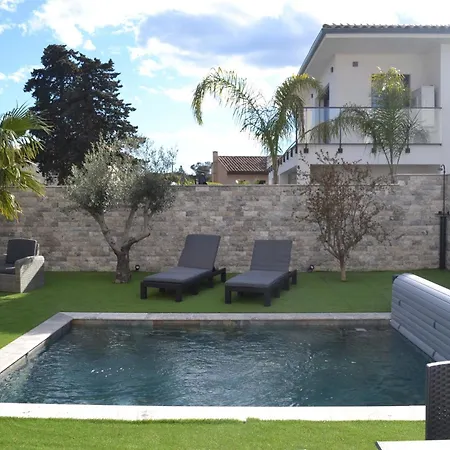 Apartment Etoile Du Berger Saint Aygulf: Seaside With Private Gardens And Heated Pool Saint Aygulf