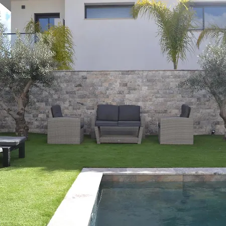 Etoile Du Berger Saint Aygulf: Seaside With Private Gardens And Heated Pool *