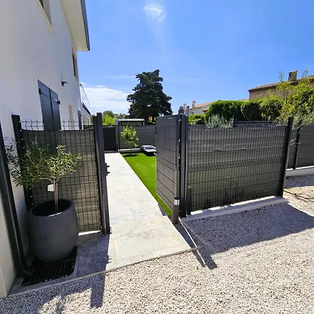 Etoile Du Berger 3 Et 4 Jardin Individuel Et Piscine Chauffee En Saison - La Et Les Plages 450 M Saint Aygulf